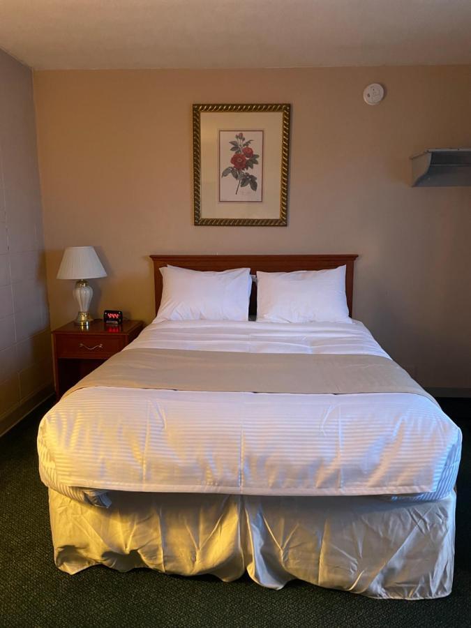 Matador Motel Drayton Valley ภายนอก รูปภาพ