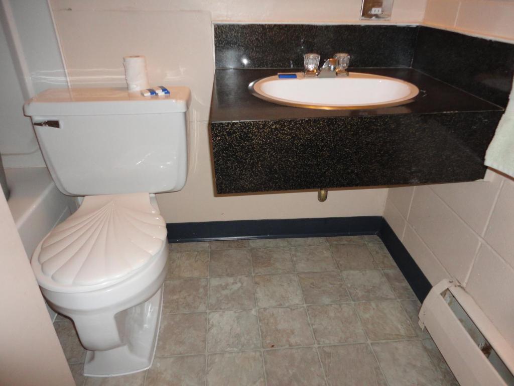 Matador Motel Drayton Valley ห้อง รูปภาพ