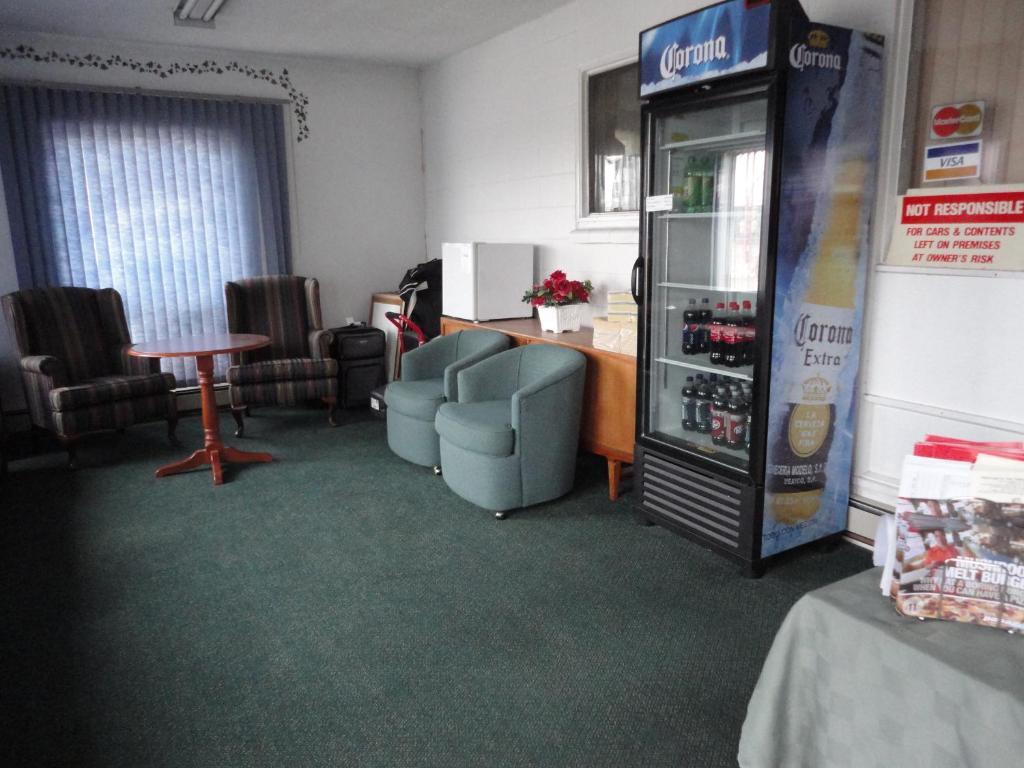 Matador Motel Drayton Valley ภายนอก รูปภาพ
